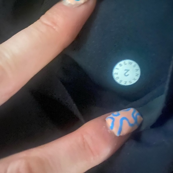 Lululemon leggings - Picture 3 of 5